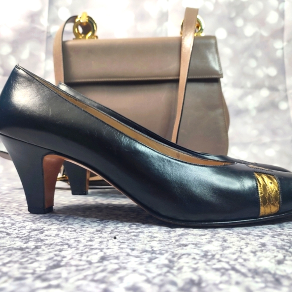 Salvatore Ferragamo pumps Black Leather - Picture 4 of 11
